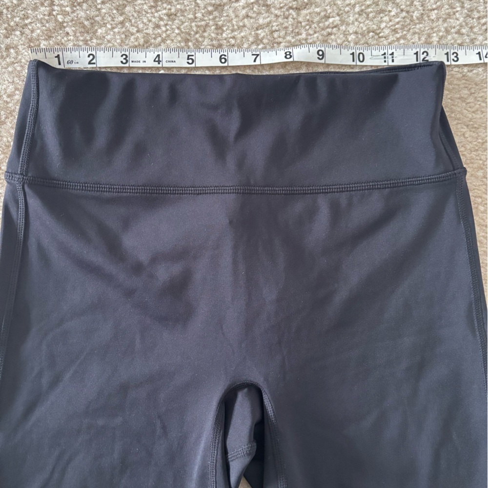 Fabletics Women's Black Bike Shorts NWT - Picture 4 of 5